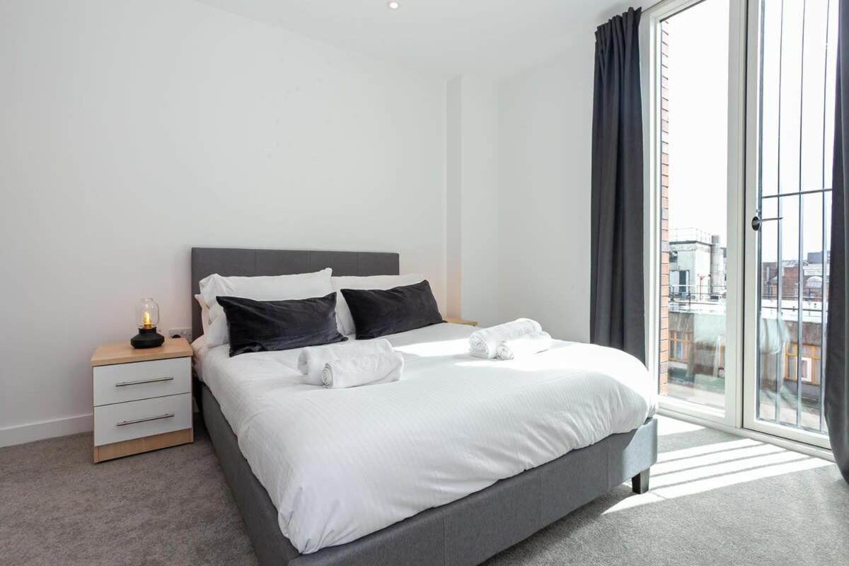 Spacious 2 Bed Apartment In Central Manchester Kültér fotó